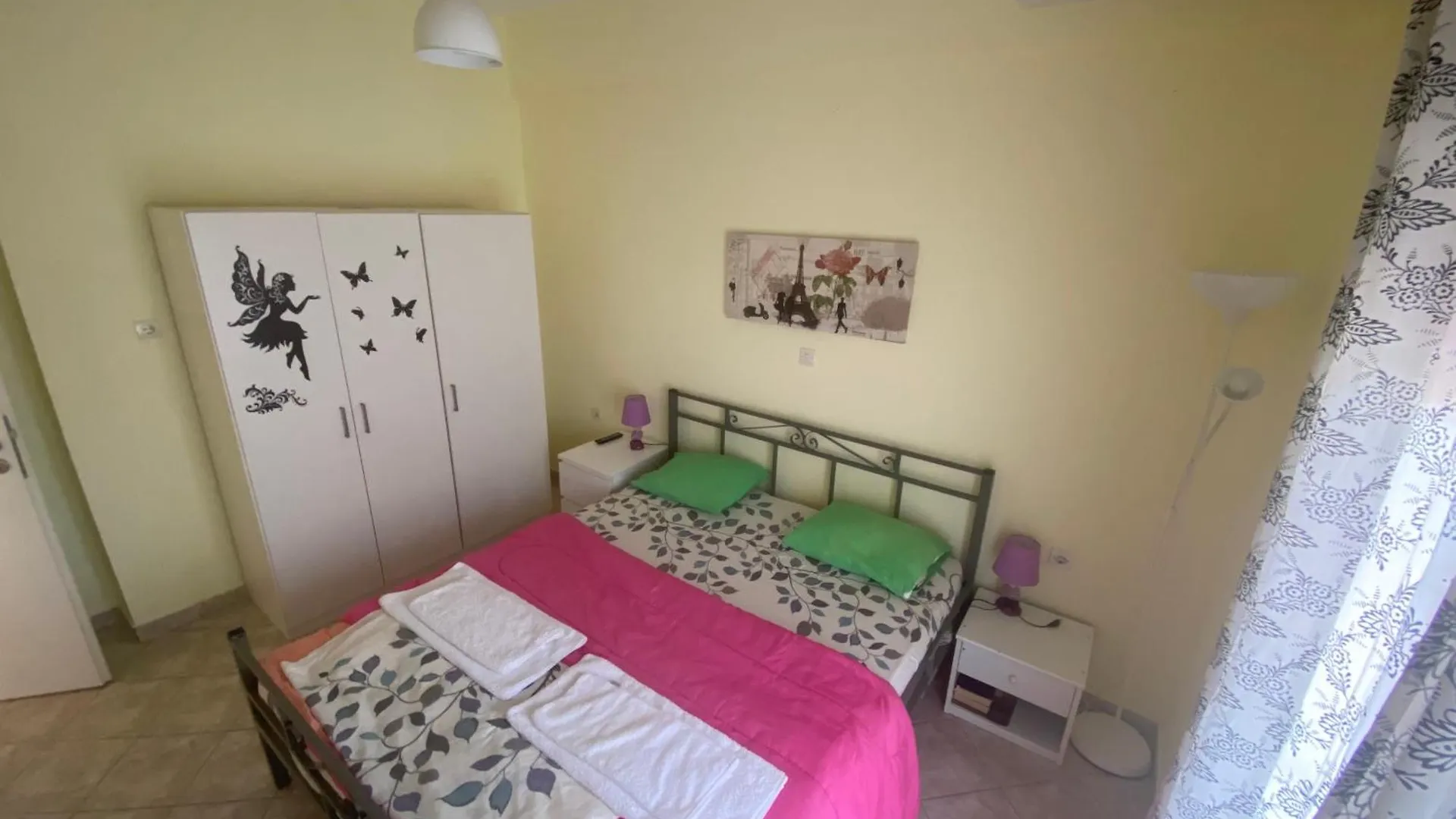 Kelesi Apartments Nea Kallikrateia ギリシャ